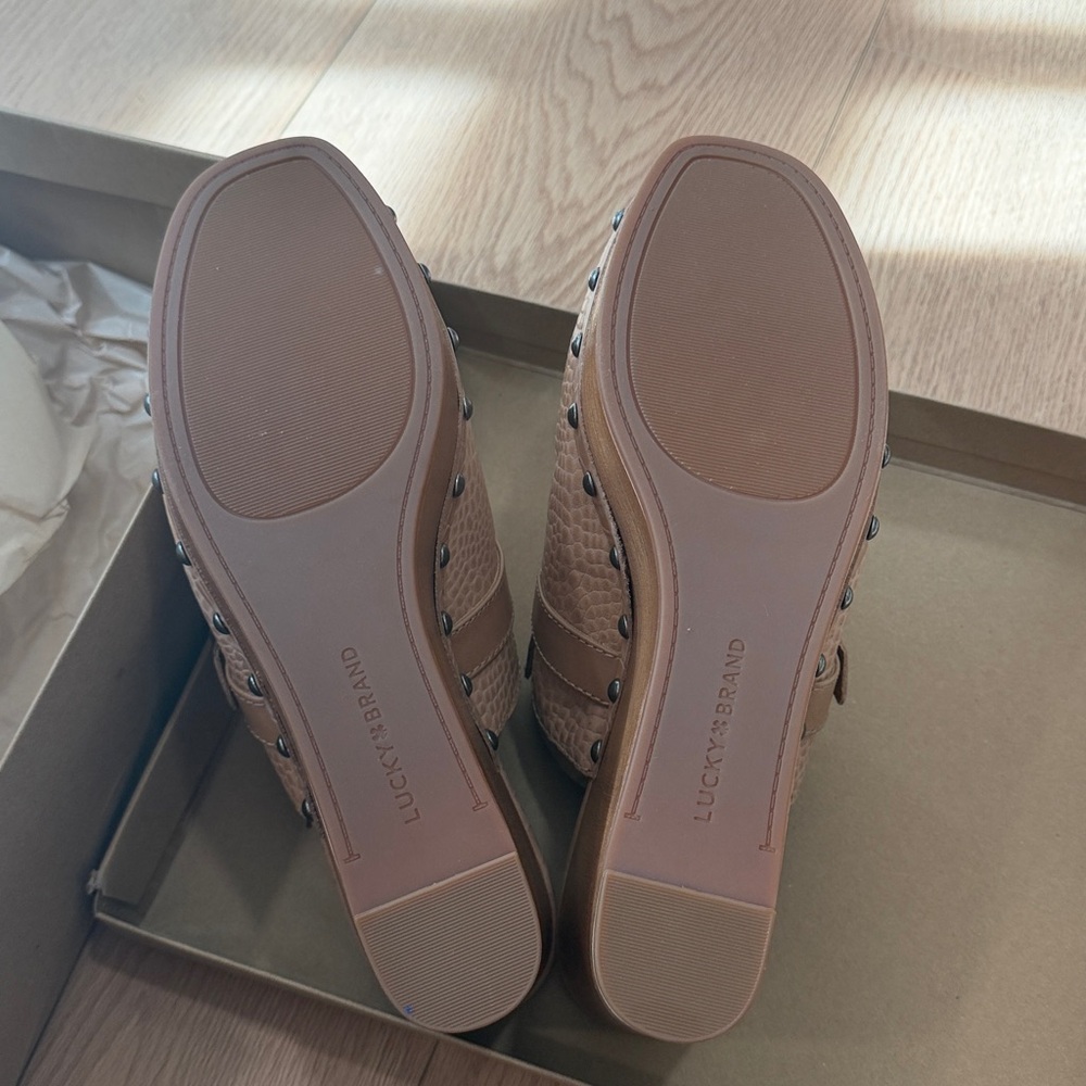 Lucky Brand Tan Clog Heels Dusty Sand Essex Croco Leather NWT Size 11M - Picture 9 of 9